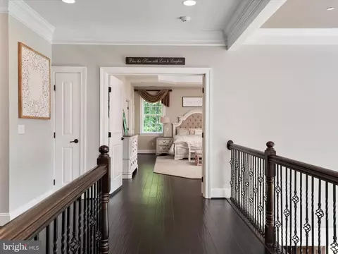 Entry Way - 5741 Nutwell Sudley Rd, Deale, MD 20751 photo 8 of 9