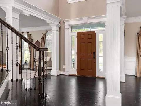 Entry Way - 5741 Nutwell Sudley Rd, Deale, MD 20751 photo 1 of 9