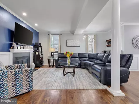 Living - 8037 Flora Ln, Pasadena, MD 21122 photo 3 of 4