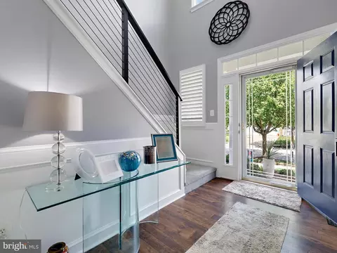8037 Flora Ln, Pasadena, MD 21122
