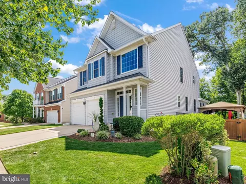 Exterior - 8037 Flora Ln, Pasadena, MD 21122 photo 11 of 12