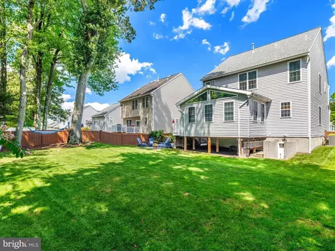 Exterior - 8037 Flora Ln, Pasadena, MD 21122 photo 10 of 12