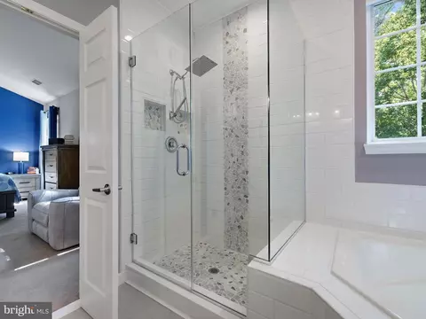 Bath - 8037 Flora Ln, Pasadena, MD 21122 photo 3 of 7