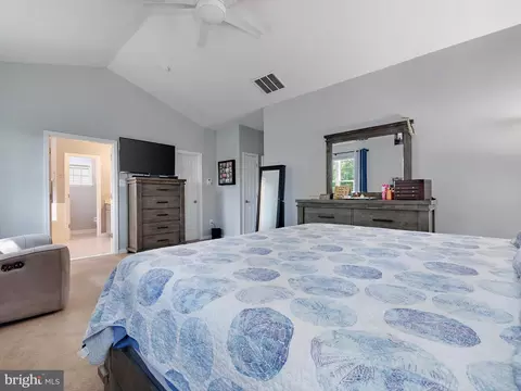 Bedroom - 8037 Flora Ln, Pasadena, MD 21122 photo 2 of 10