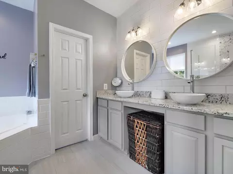 Bath - 8037 Flora Ln, Pasadena, MD 21122 photo 2 of 7