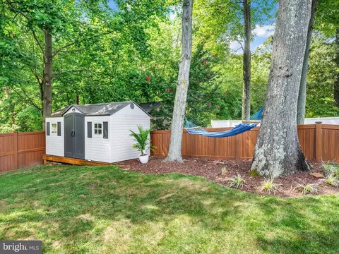 Exterior - 8037 Flora Ln, Pasadena, MD 21122 photo 8 of 12