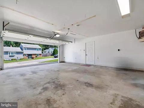 8524 Creek Rd, Pasadena, MD 21122 photo 34