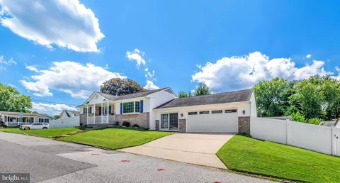 8524 Creek Rd, Pasadena, MD 21122 photo 5