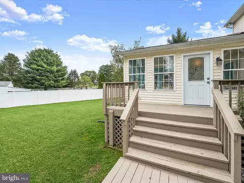 Exterior - 7911 Red Globe Ct, Severn, MD 21144 photo 7 of 13