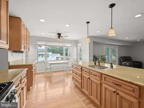 Kitchen - 7911 Red Globe Ct, Severn, MD 21144 photo 5 of 5