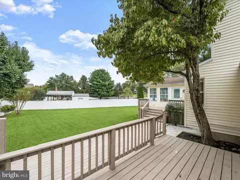 Exterior - 7911 Red Globe Ct, Severn, MD 21144 photo 8 of 13