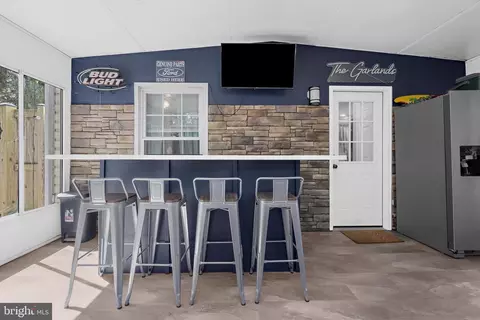 Exterior - 7789 Outing Ave, Pasadena, MD 21122 photo 6 of 7
