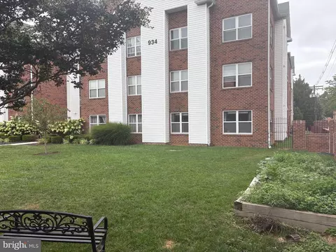 934 Bay Ridge Ave #208, Annapolis, MD 21403