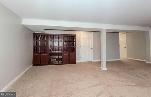 8462 Miramar Rd, Pasadena, MD 21122 photo 14