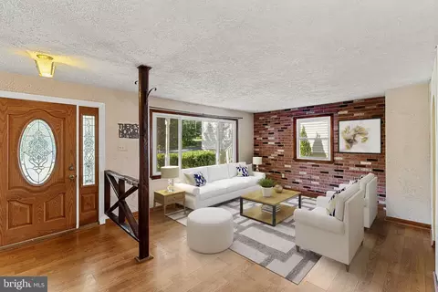 482 Maple Leaf Dr, Edgewater, MD 21037 photo 2