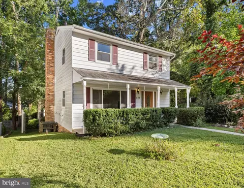 482 Maple Leaf Dr, Edgewater, MD 21037