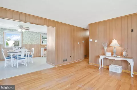 100 Wallace Ave, Brooklyn, MD 21225 photo 7