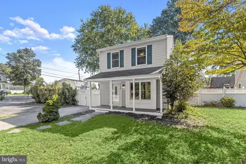 Exterior - 7723 W Shore Rd, Pasadena, MD 21122 photo 2 of 8