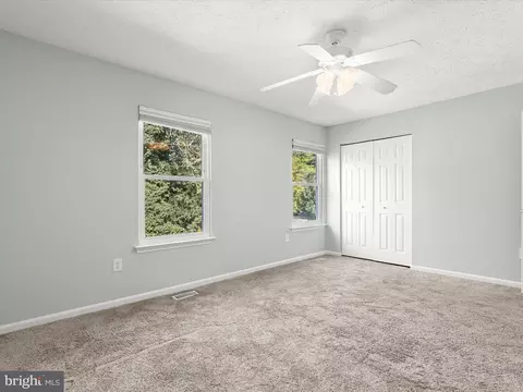 Bedroom - 7723 W Shore Rd, Pasadena, MD 21122 photo 2 of 6