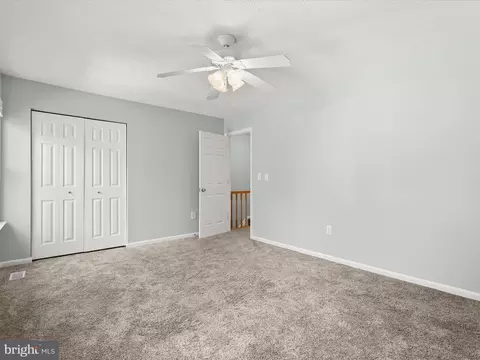 Bedroom - 7723 W Shore Rd, Pasadena, MD 21122 photo 3 of 6