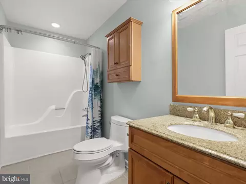 Bath - 7723 W Shore Rd, Pasadena, MD 21122 photo 2 of 2