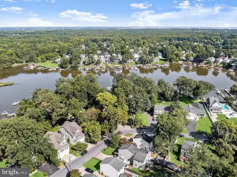 View/Area - 7723 W Shore Rd, Pasadena, MD 21122 photo 3 of 5