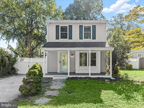 7723 W Shore Rd, Pasadena, MD 21122