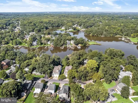 View/Area - 7723 W Shore Rd, Pasadena, MD 21122 photo 4 of 5