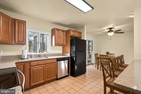 3341 Valley Lee S, Laurel, MD 20724 photo 3