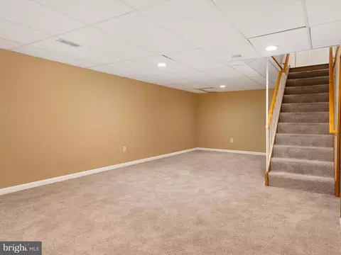 726 215th St, Pasadena, MD 21122 photo 25
