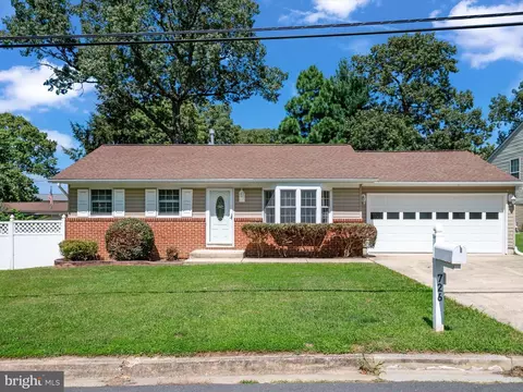 726 215th St, Pasadena, MD 21122 photo 3