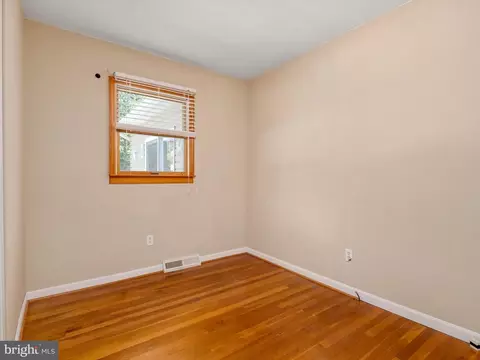 726 215th St, Pasadena, MD 21122 photo 15