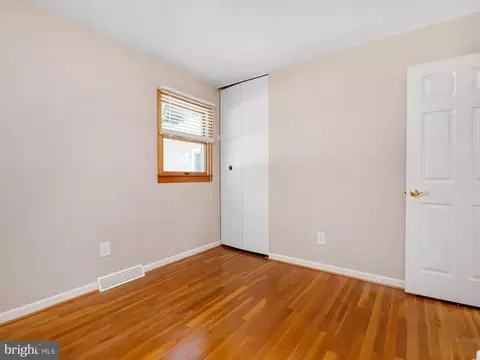 726 215th St, Pasadena, MD 21122 photo 21