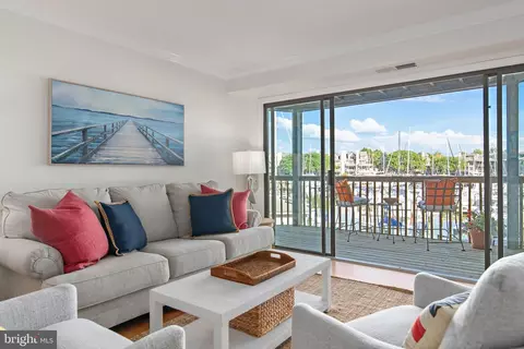 7044 Harbour Village Ct #102, Annapolis, MD 21403