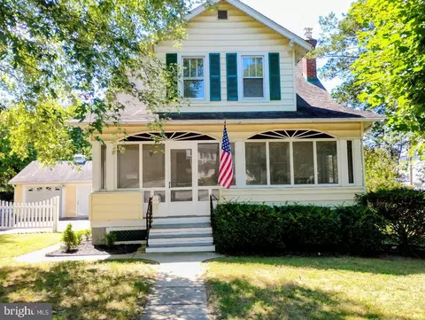 305 Greenwood Rd, Linthicum Heights, MD 21090