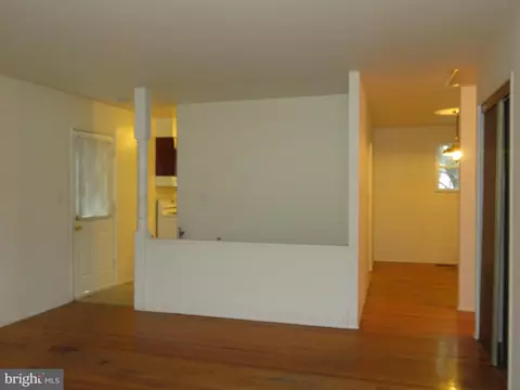 312 Park Hall S, Laurel, MD 20724 photo 7
