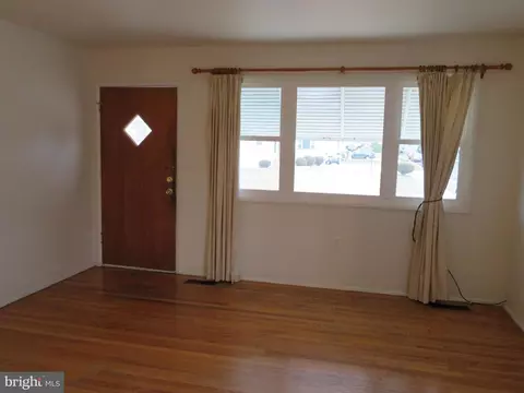 312 Park Hall S, Laurel, MD 20724 photo 6