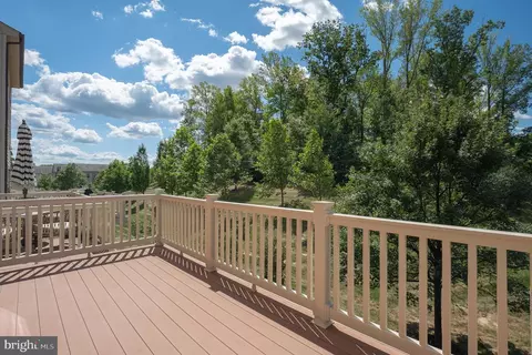 Exterior - 2735 Prospect Hill Dr, Hanover, MD 21076 photo 4 of 5