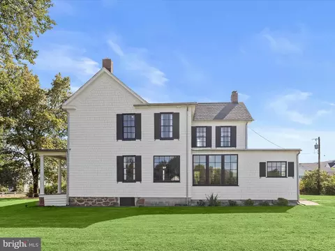 Exterior - 8221 Meadowood Dr, Hanover, MD 21076 photo 10 of 18
