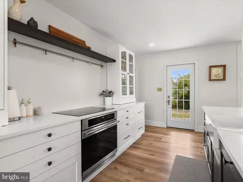 Kitchen - 8221 Meadowood Dr, Hanover, MD 21076 photo 3 of 5