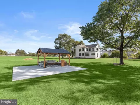 Exterior - 8221 Meadowood Dr, Hanover, MD 21076 photo 11 of 18