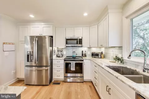 1272 Mayo Ridge Rd, Edgewater, MD 21037 photo 4