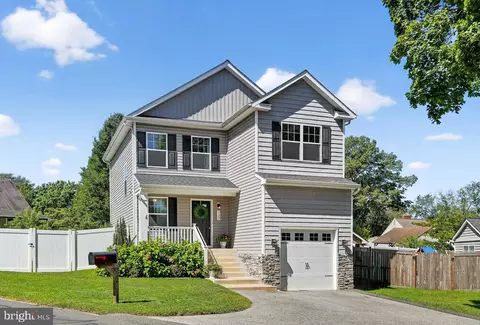 322 Alameda Pkwy, Arnold, MD 21012