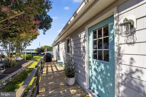 Exterior - 1663 Cliff Dr, Edgewater, MD 21037 photo 5 of 13