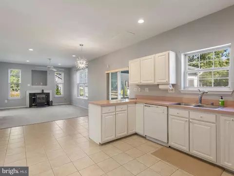 1410 Central Ave E, Edgewater, MD 21037 photo 11