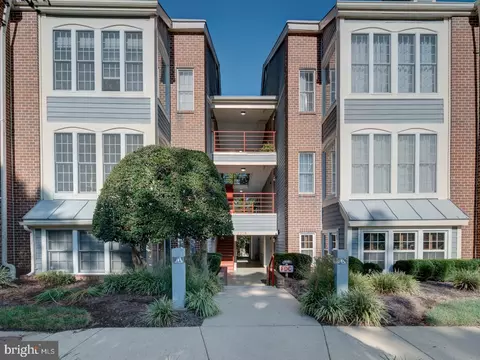 2708 Summerview Way #204, Annapolis, MD 21401