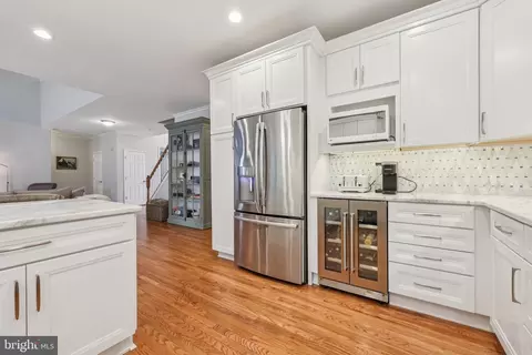 Kitchen - 609 Havenhill Rd, Edgewater, MD 21037 photo 6 of 7