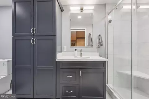Bath - 609 Havenhill Rd, Edgewater, MD 21037 photo 7 of 7