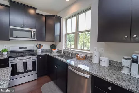 3042 Bretons Ridge Way, Hanover, MD 21076 photo 4