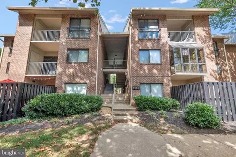 1231 Gemini Dr UNIT B, Annapolis, MD 21403